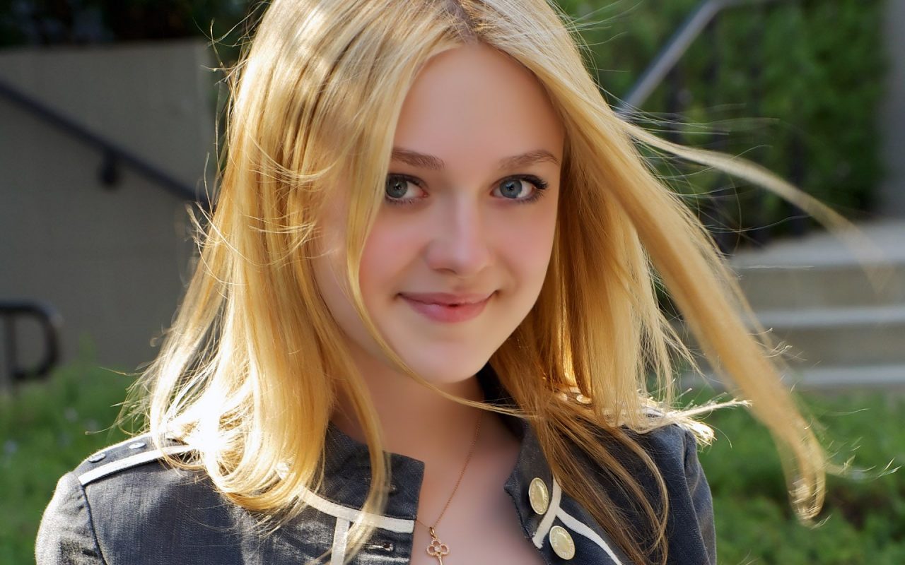 Most Attractive Hd Image Of Dakota Fanning