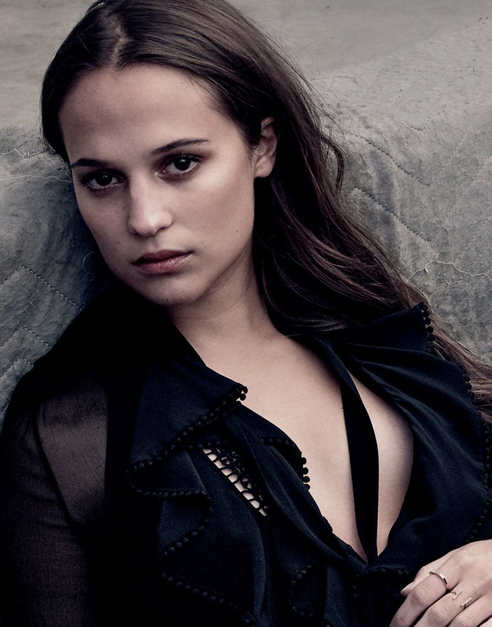 Most Sexiest Photoshoot Of Alicia Vikander