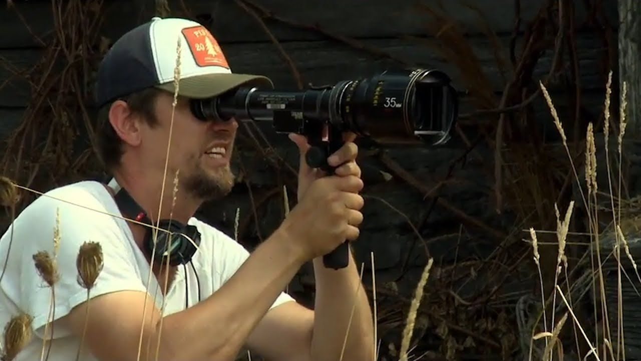 Unseen Pics Of It Movie Director Andy Muschietti
