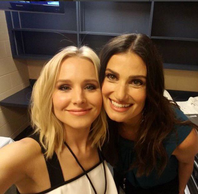 Kristen Bell Takes A Selfie With Co Star Idina Menzel