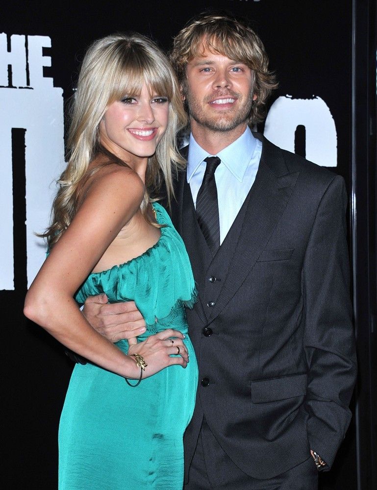 Cool Picture Of Sarah Wright And Eric Christian Olsen