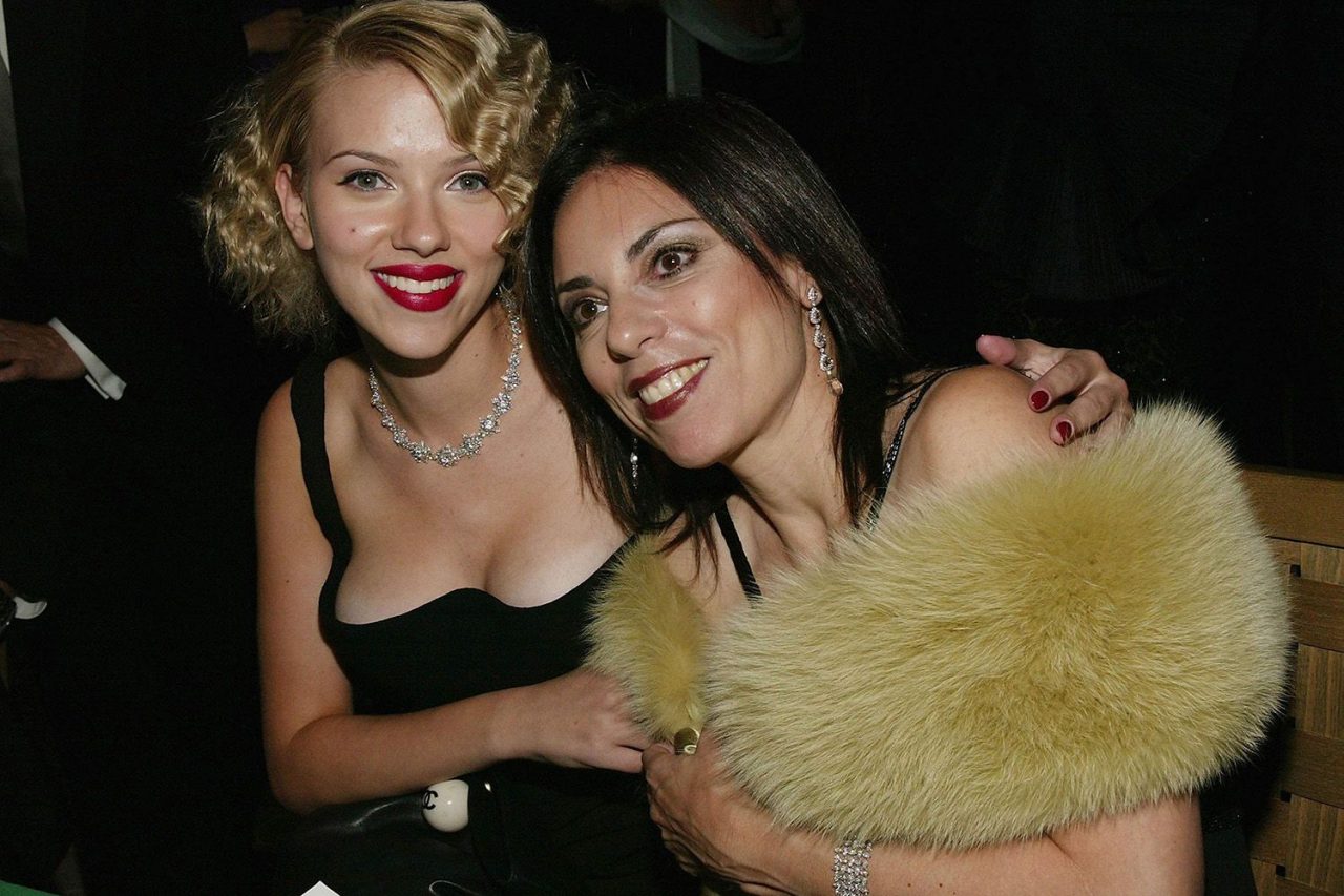 Pics Of Scarlett Johansson With Her Mother
