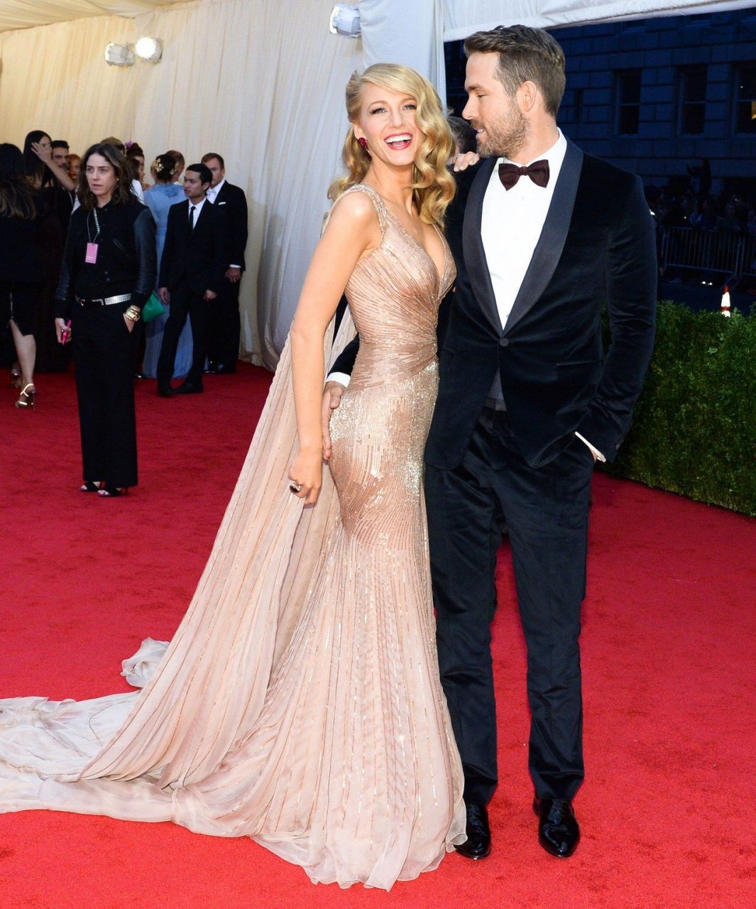 Ryan Reynolds Red Carpet Arrival With Wife Blake Lively